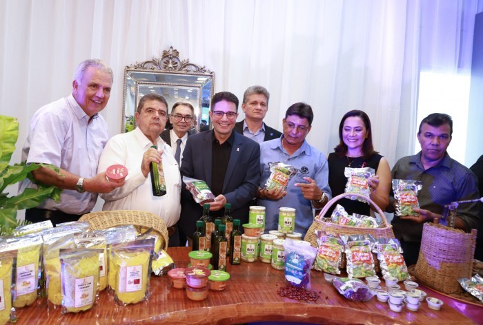 Governador Gladson Cameli prestigia encontro dos dirigentes de cooperativas no aniversário de 50 anos da OCB no Acre