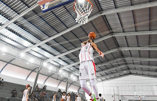 Finais do basquete nos Jogos Escolares agitam Praia Grande