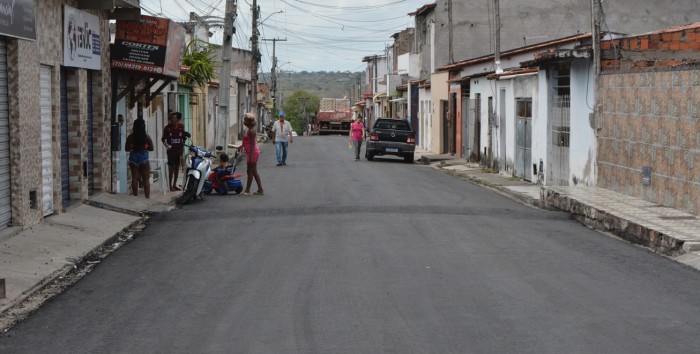 Prefeitura conclui nova etapa de pavimentação asfáltica no bairro Viveiros