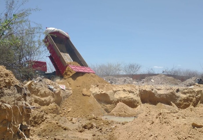 Prefeitura multa empresa por extração ilegal de areia 