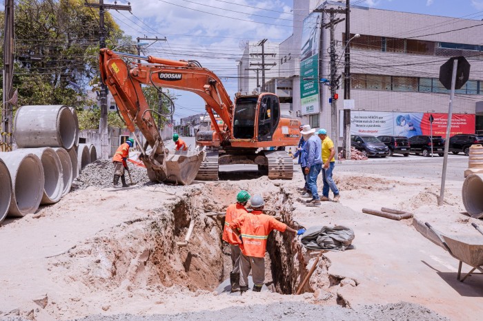 Prefeitura realiza obras de manutenção e macrodrenagem
