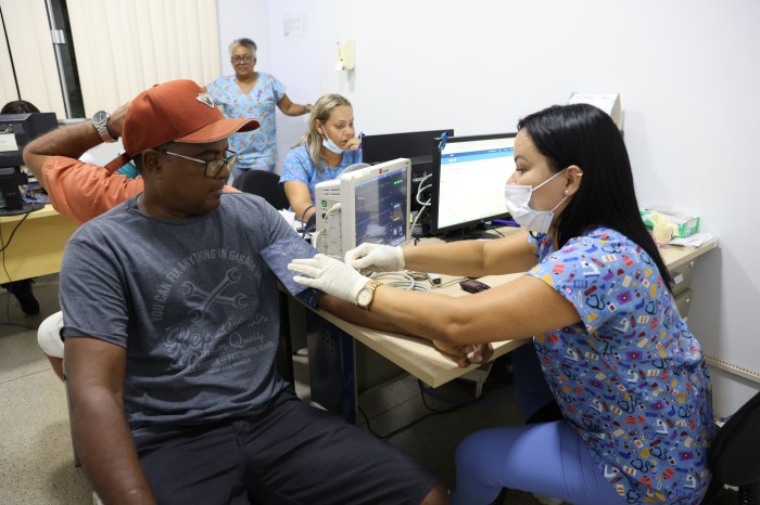 Mais de 60 homens são atendidos durante abertura da campanha Novembro Azul