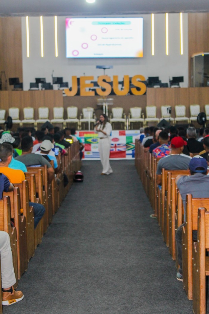 Executivo e Judiciário orientam monitorados do Iapen sobre a prevenção da regressão de pena