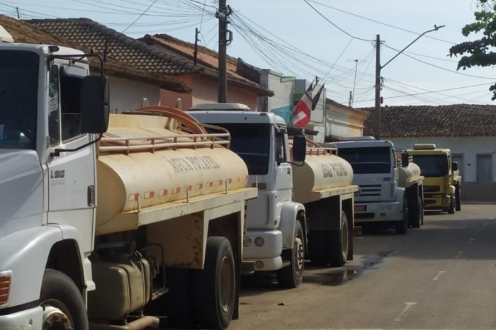 Prefeitura inicia mutirão de abastecimento de água em localidades da área rural
