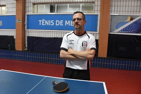 Técnico do tênis de mesa do Time PG comanda a seleção brasileira paralímpica de jovens