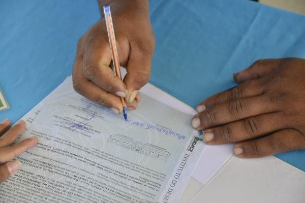 Vereador pede entrega dos títulos dos imóveis para os moradores do bairro Nova Aliança I e II