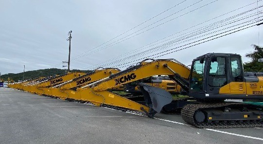 Foto: Ascom/SIE A Secretaria de Estado da Infraestrutura e Mobilidade está investindo R$ 32 milhões em equipamentos para uso em conserva rodoviária. O material será cedido aos consórcios municipais, para uso em obras regionais. A ação atende uma demanda 