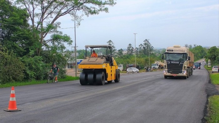 Serviços incluem implantação de sinalização viária, manutenção asfáltica, roçadas, limpeza de margens e tapa-buracos -Foto: Raphael Nunes/EGR