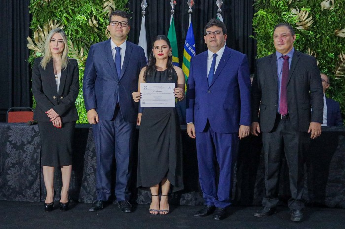 Governador Rafael Fonteles nomeia policiais civis e destaca reestruturação da segurança pública