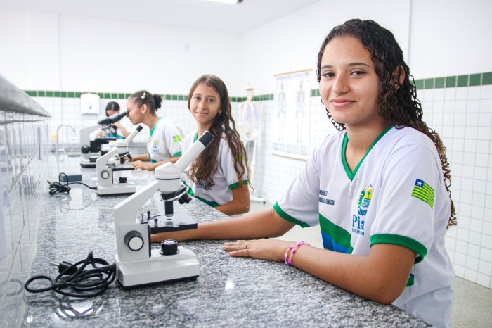 Seduc entrega obras de reforma e ampliação de escola em Inhuma