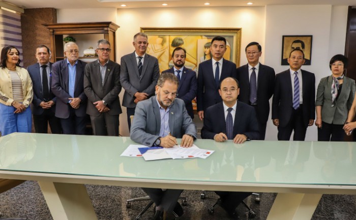 Governo do Tocantins recebe comitiva chinesa e assina carta de intenções para investimentos no Estado