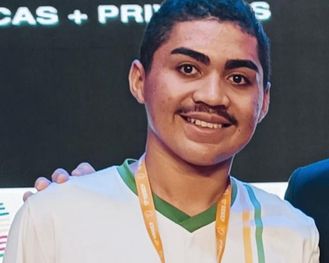Estudante de Barras conquista medalha na Maratona Tech
