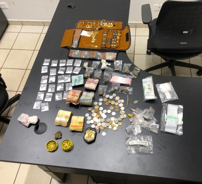 Polícia Civil prende dois por tráfico de drogas em Campo Grande