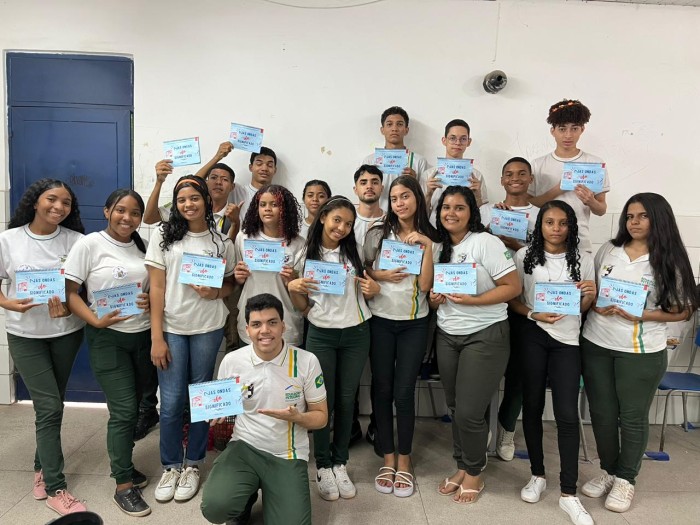 Estudantes do Ceti José Amável lançam livro sobre semântica na sexta (24)