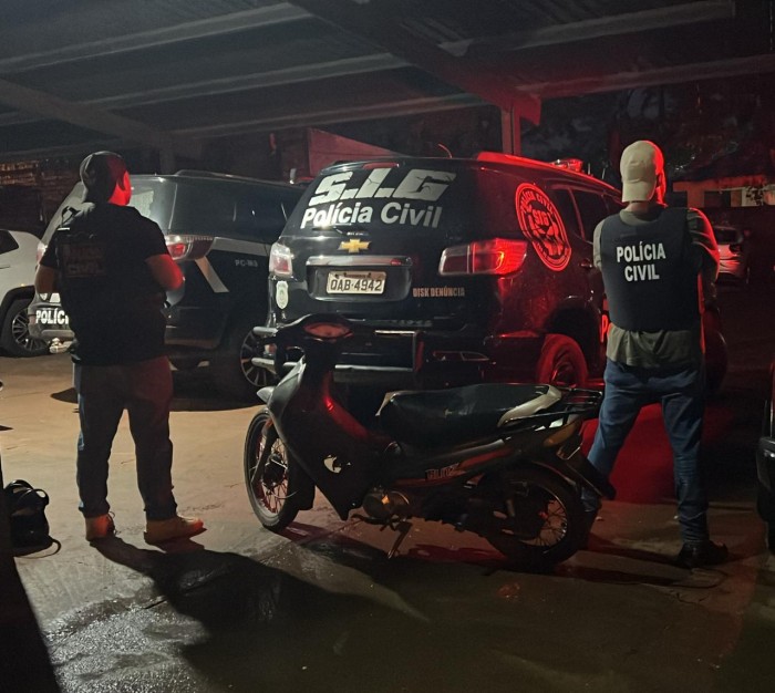 Polícia Civil recupera motocicleta furtada e prende homem com passagens por furto e roubo que estava em liberdade há 16 dias em Ponta Porã