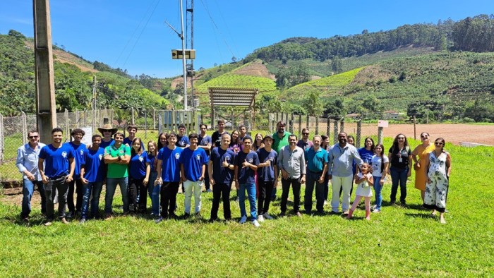 Projeto ‘Aprendendo com a Chuva’: alunos do MEPES visitam Fazenda Experimental do Incaper