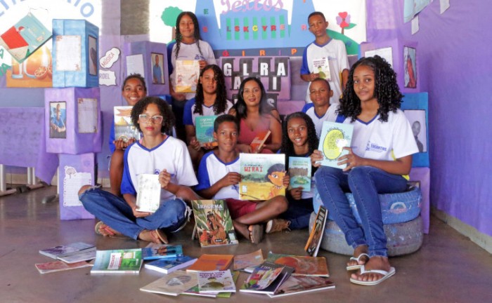 Projeto do Colégio Estadual Floresta, de Paranã, une leitura, estudantes e famílias