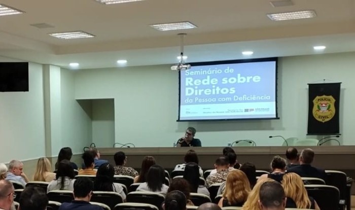 Participaram do evento profissionais da rede de defesa, garantia de direitos e demais pessoas que atuam em atendimento