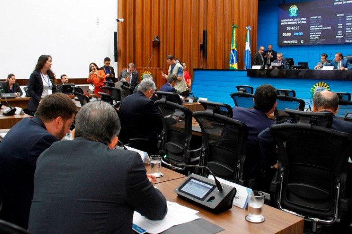 Redação final de proposta que substitui sinais sonoros em escolas será votado hoje