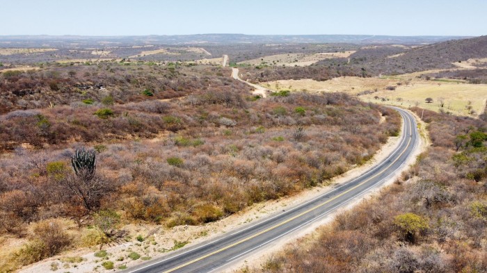 Governo investe R$ 172 milhões na malha rodoviária dos Territórios Vale do Rio Canindé e Serra da Capivara