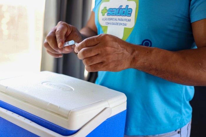 Semus promove dia de vacinação para servidores da Agência de Transporte Coletivo de Palmas