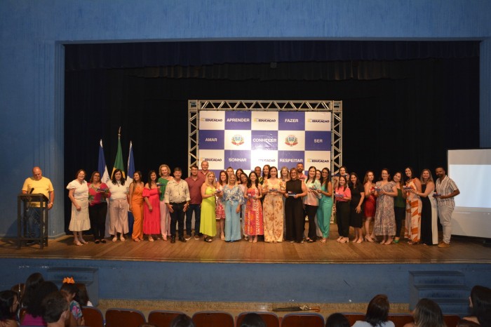 PREFEITURA DE GUAÇUÍ CELEBRA EXCELÊNCIA EDUCACIONAL NO FESTIVAL PRATA DA CASA