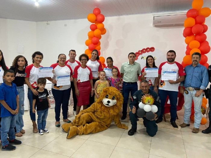 Formatura do Proerd Pais destaca prevenção e fortalecimento familiar no combate...