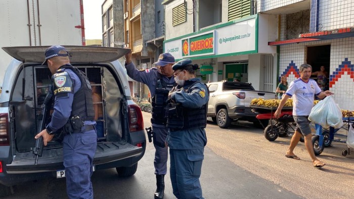 SSP-AM prendeu 40 pessoas e apreendeu dois adolescentes durante ações do final de semana