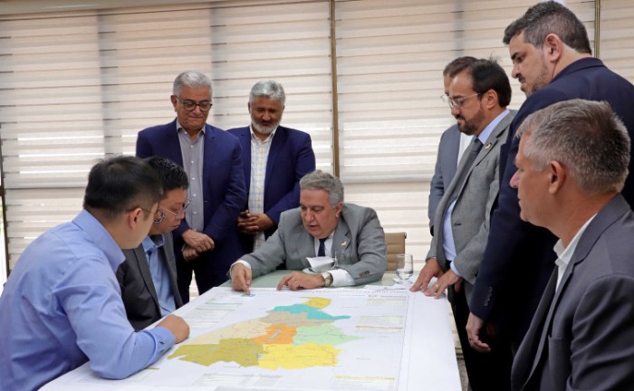 Governador em exercício, Laurez Moreira, recebe grupo chinês interessado nas potencialidades do Tocantins