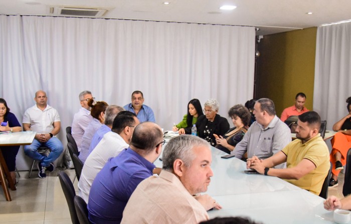 Governo planeja estratégias para fortalecer o desenvolvimento econômico e social do Acre