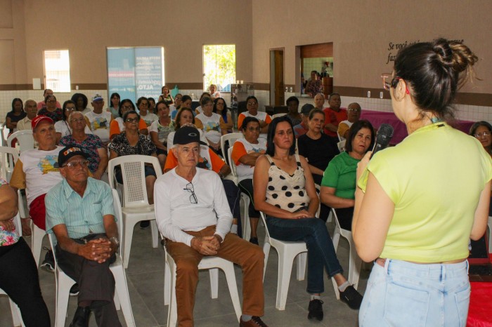 ISTs é tema de palestra para idosos do SCFV