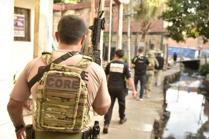 Operação Liberdade: PC-AM prende integrantes de grupo miliciano, apreende drogas, arma de fogo e dinheiro