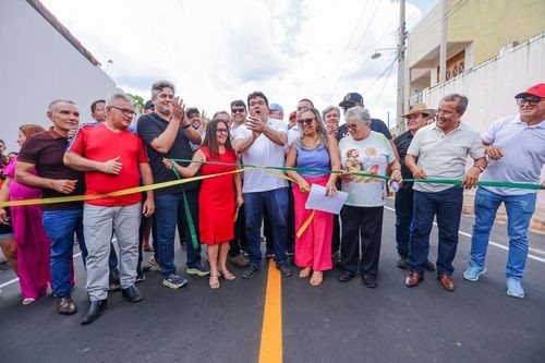 Rafael Fonteles inaugura mais de 20 mil m² de pavimentação asfáltica em Pedro II