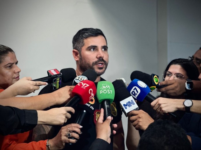 PC-AM prende estelionatária por aplicar golpe do falso bilhete aéreo e lucrar mais de R$ 100 mil com a prática ilícita