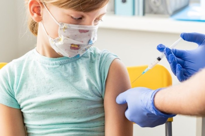 Saúde promove Dia D de vacinação contra a gripe e sarampo para públicos específicos