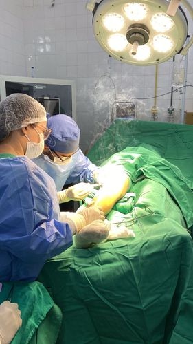 Hospital Regional de Barras realiza cirurgia ortopédica inédita 