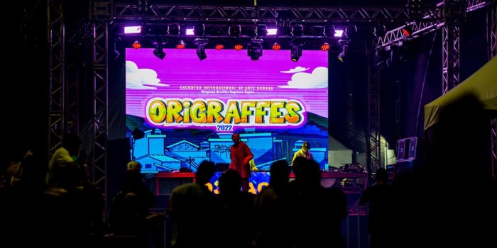 Praça central de Feu Rosa é palco de festival internacional de arte urbana