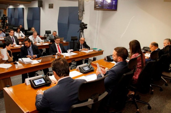 CCJR aprova emenda que limita em 75% da inflação reajuste das taxas cartorárias