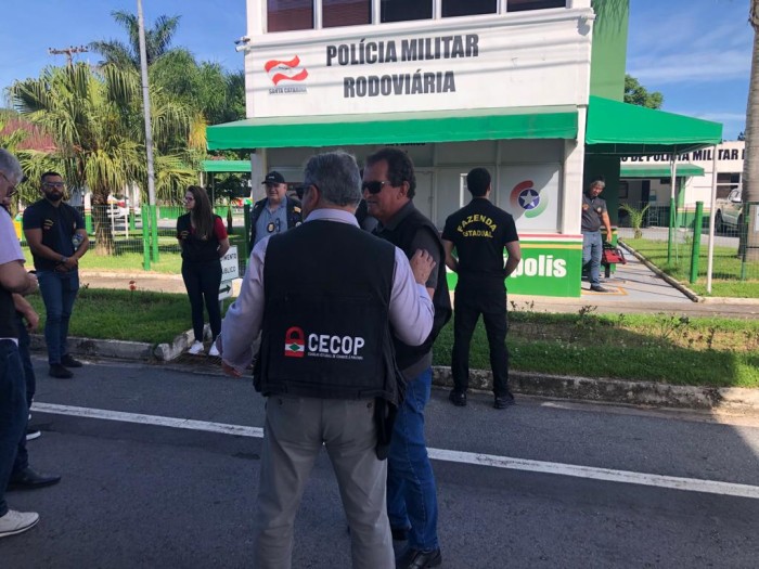 Cecop participa de operação conjunta para fiscalizar veículos de mercadorias na Capital
