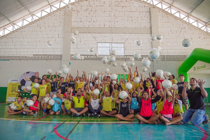 Encerramento do Projeto Futebol de Rua reúne mais de 100 crianças