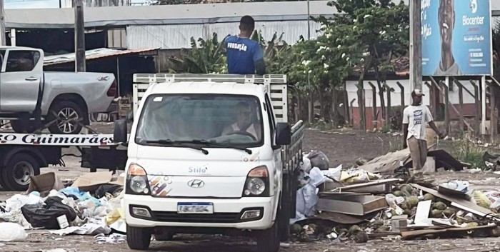 Prefeitura chama atenção para lixo jogado em áreas públicas