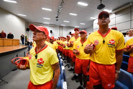 Praia Grande conta com reforço de 50 guarda-vidas para a temporada de verão