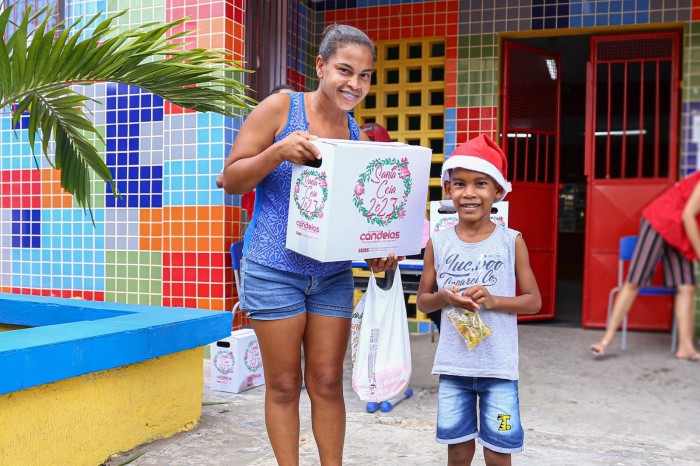 Candeias: moradores dos distritos são os primeiros a serem contemplados com as cestas natalinas