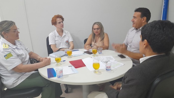 Uespi discute parceria com a PM para a promoção da saúde das forças de segurança
