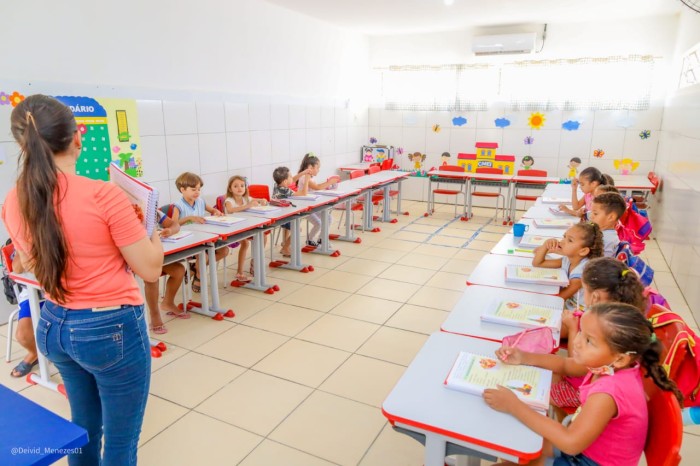Prefeitura de Petrolina já investiu cerca de R$ 6,5 milhões na climatização de salas de aula 