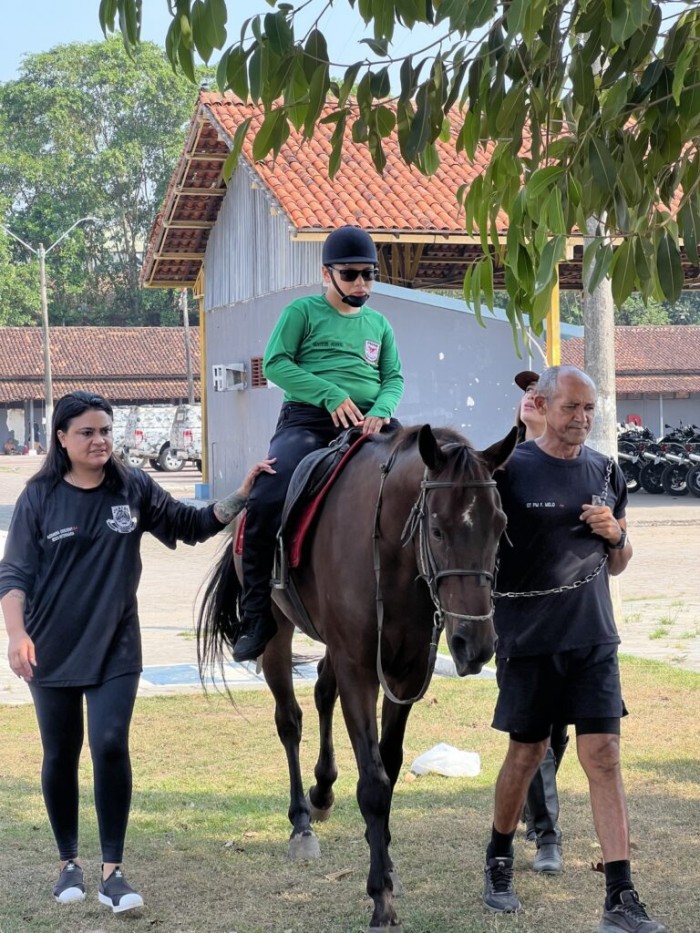 Núcleo de Equoterapia da Polícia Militar do Amazonas vai aumentar número de vagas em 2024
