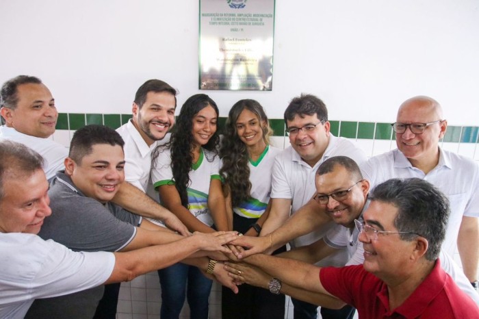 Seduc entrega última reforma, modernização e climatização de escola de 2023