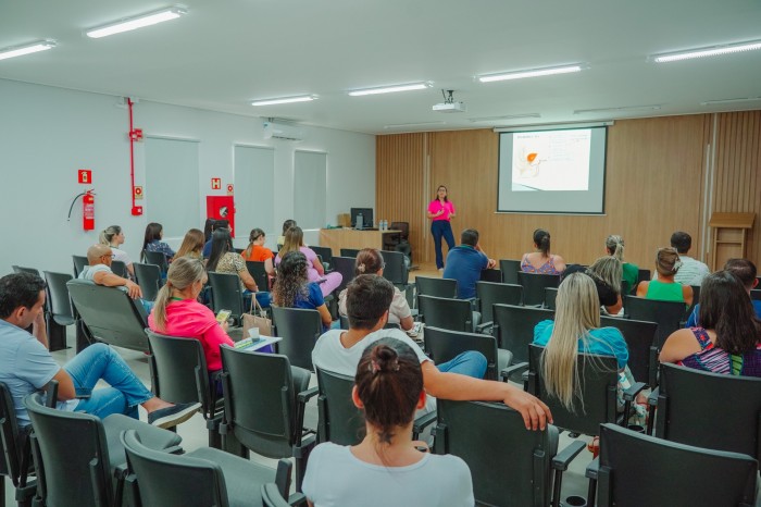 Escola em Saúde realiza mais de 800 horas de capacitação para profissionais em 2023