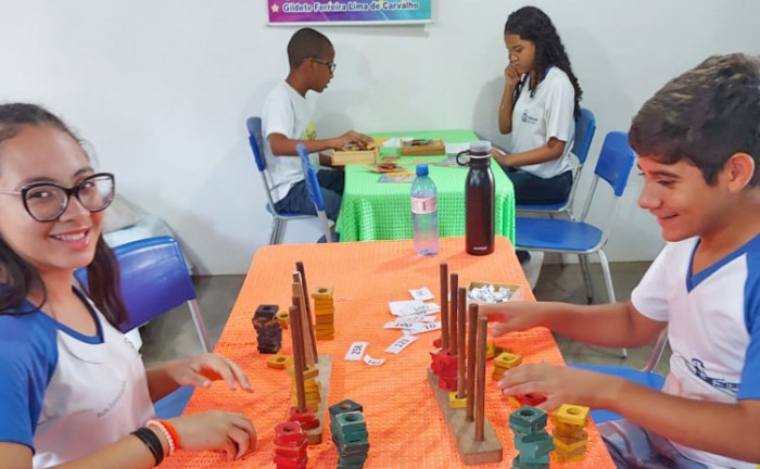 Prêmio Escola que Transforma: Desafios matemáticos garantem aprendizagem e diversão em escola estadual de Combinado