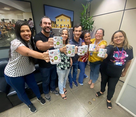Prefeitura de PG realiza ação sustentável e elimina copos plásticos na Secretaria de Habitação